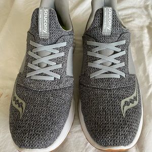Men’s Saucony sneakers